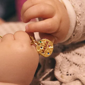 Muttertag MAMA Halskette Geschenk Unregelmäßige Kreisförmige Wächter Anhänger Halskette Neue Mode Edelstahl