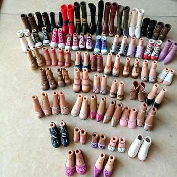 Arten von Turnschuhen, Schuhen mit hohen Absätzen, Stiefeln, nur Puppen, Schuhe aus Kunststoff, Geschenk