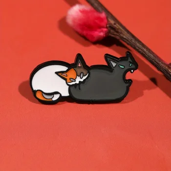 Katzen-Emaille-Brosche - süßes Katzen-Design, perfekt für Revers, Taschen oder Schmuck