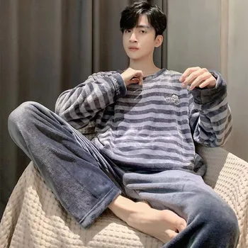 Winter-Flanell-Pyjama für Herren, koreanische Version des gestreiften, gepolsterten, langärmeligen