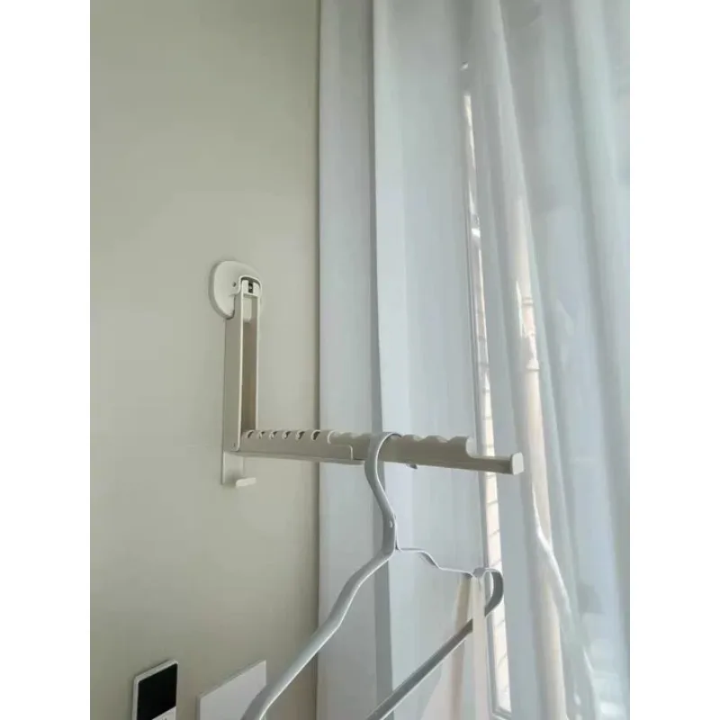 Zusammenklappbarer, an der Wand montierter Wäscheständer mit – Bild 4
