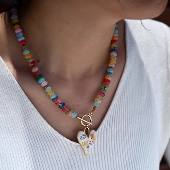 Bunte Glasperlen Herz Anhänger Halskette für Frauen Mode Design Halskette Femme Täglichen Schmuck Zubehör