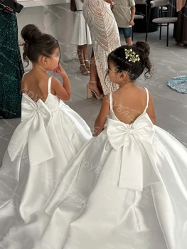 Weißes Blumenmädchenkleid mit Schleifenriemen, Mini-Brautkleid, Kinder-Ballkleid, Erstkommunion-Kleid