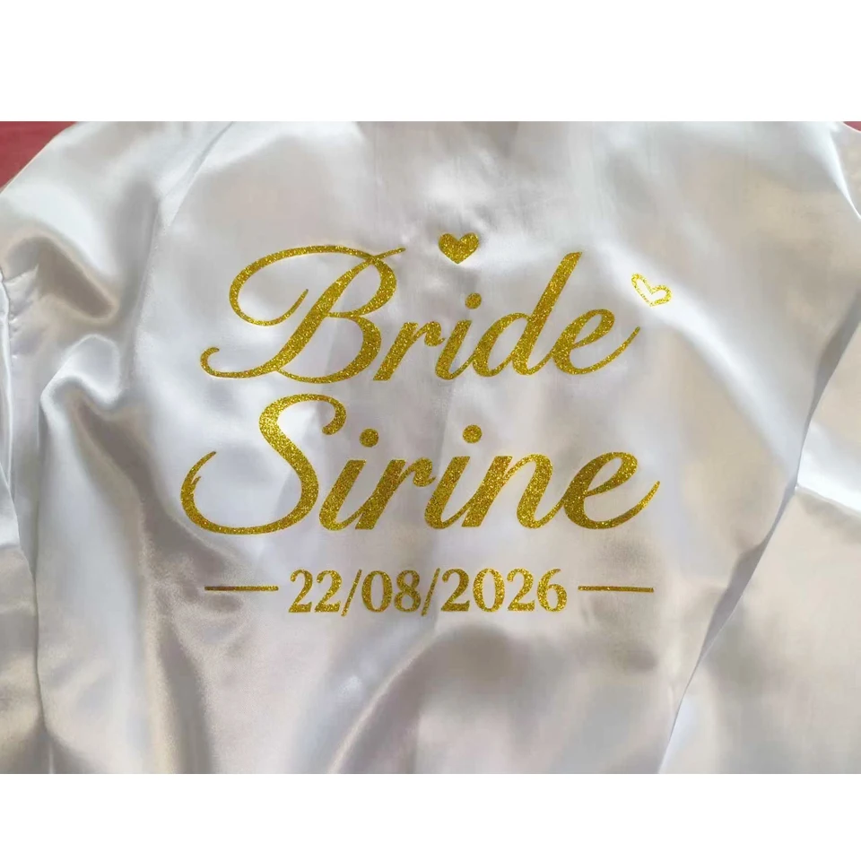 Personalisierter Name Datum Hochzeit Bademantel Kunstseide – Bild 2