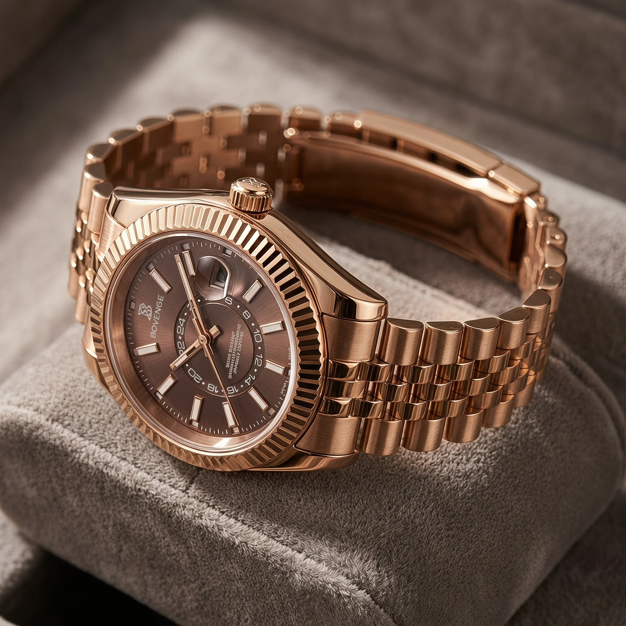 Damen-Quarz-Armbanduhr mit Datumsanzeige und Leuchtfunktionen – Bild 3