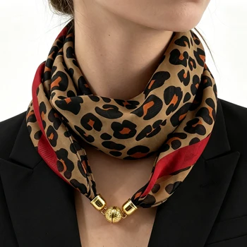 Schal mit Leopardenmuster und Magnetverschluss, 60 cm quadratischer dünner Chiffon-Halstuch, schnell