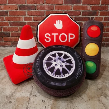 Plüsch-Verkehrskissen, Gefüllter Autoreifen, Straßensperre, Verkehrskegel, Signallampe, STOP-Verkehrsschild