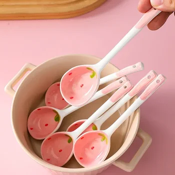 Kawaii Erdbeere Keramik Suppenlöffel Niedliches koreanisches Eis Handbemalter Kaffee Dessert Langer Griff