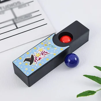 Lustige Gadgets Kinderspielzeug veränderbare Zauberbox, die rot in den blauen Ball drehen (3 Stück)