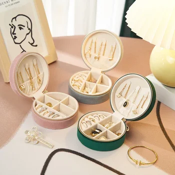 Samt-Reise-Schmuck-Organizer-Box - kratzfestes, weiches Futter für Halsketten, Ohrringe, Ringe - perfekt