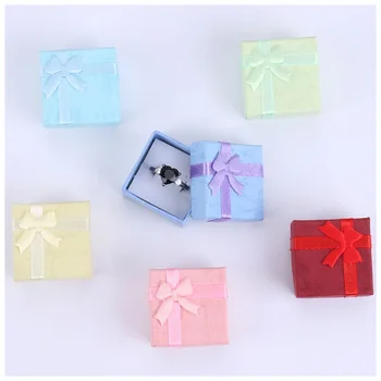 Papier Box Schmuck Verpackung Box Multi-farbe Ohrringe Ring Box Schmuck Geschenk Halter 4*4*3 CM (12 Stück)